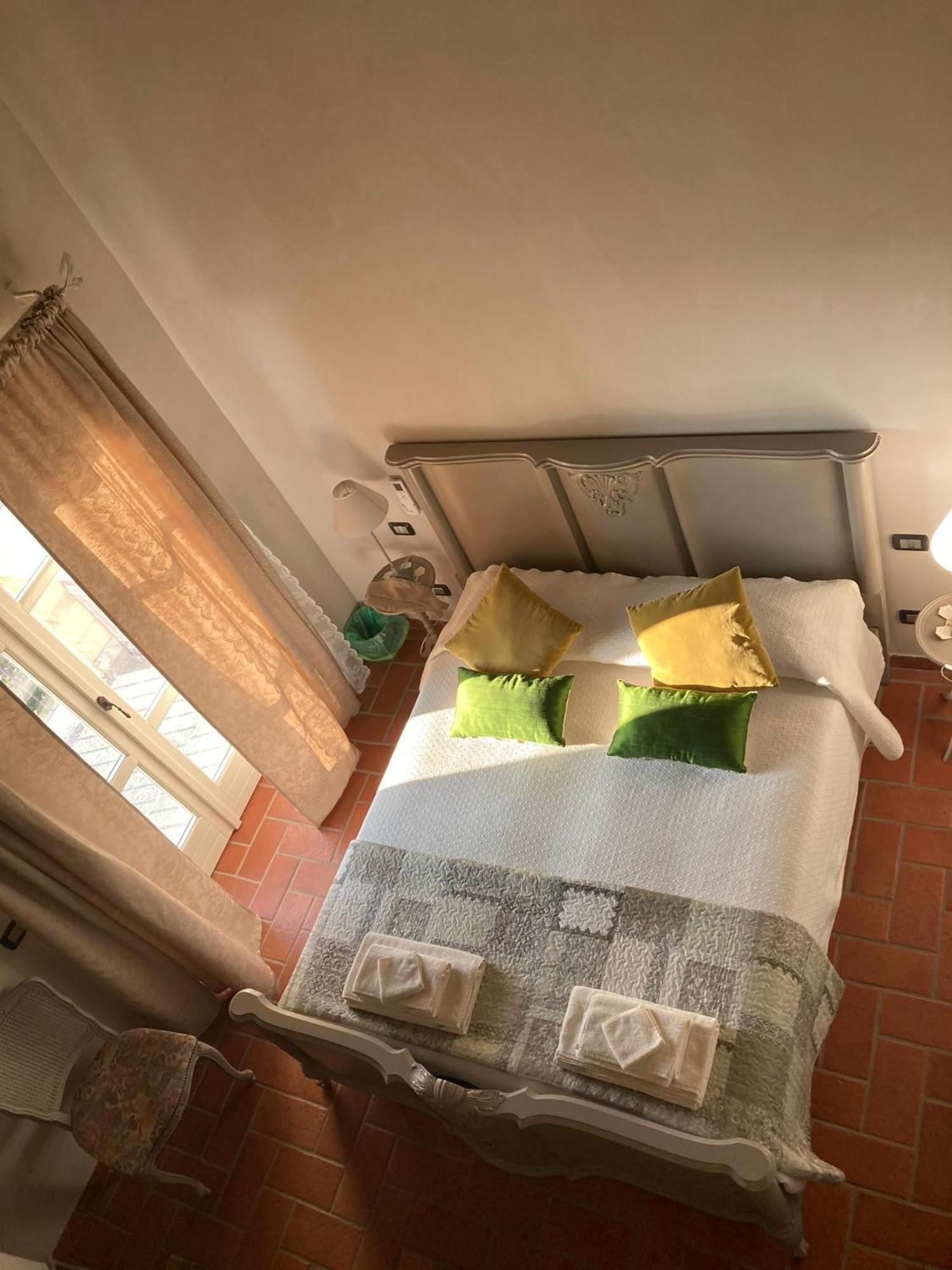 I Grappoli Divini Bed & Breakfast Viarigi Exterior foto