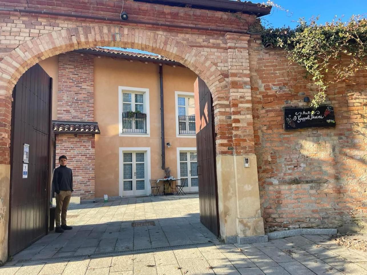 I Grappoli Divini Bed & Breakfast Viarigi Exterior foto