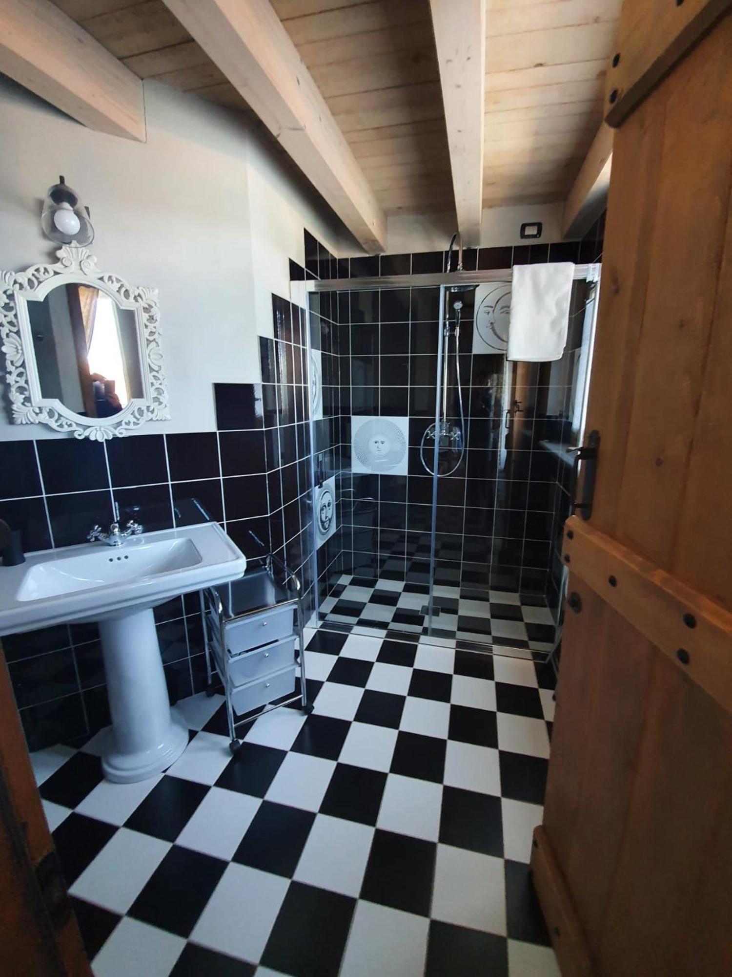 I Grappoli Divini Bed & Breakfast Viarigi Exterior foto