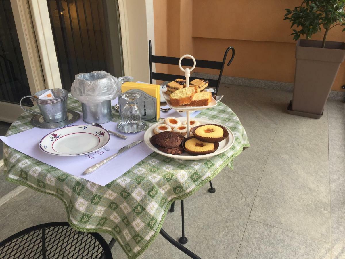 I Grappoli Divini Bed & Breakfast Viarigi Exterior foto