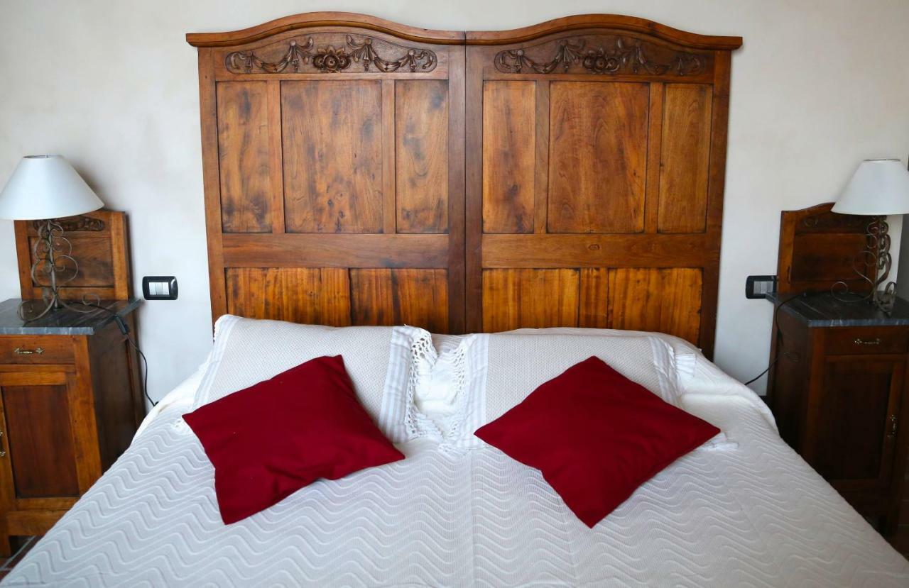 I Grappoli Divini Bed & Breakfast Viarigi Exterior foto